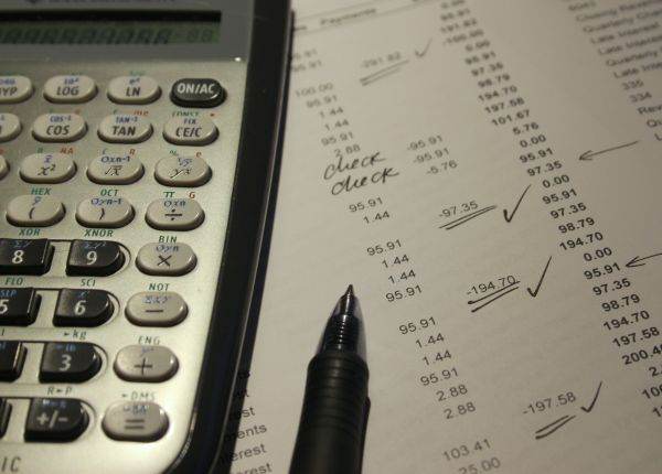 ANAF verifică toate companiile din energie care ar trebui să plătească taxa de solidaritate