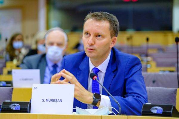 SIEGFRIED MUREŞAN: “Parlamentul European a aprobat Planul REPowerEU care ne va ajuta să reducem facturile la energie”
