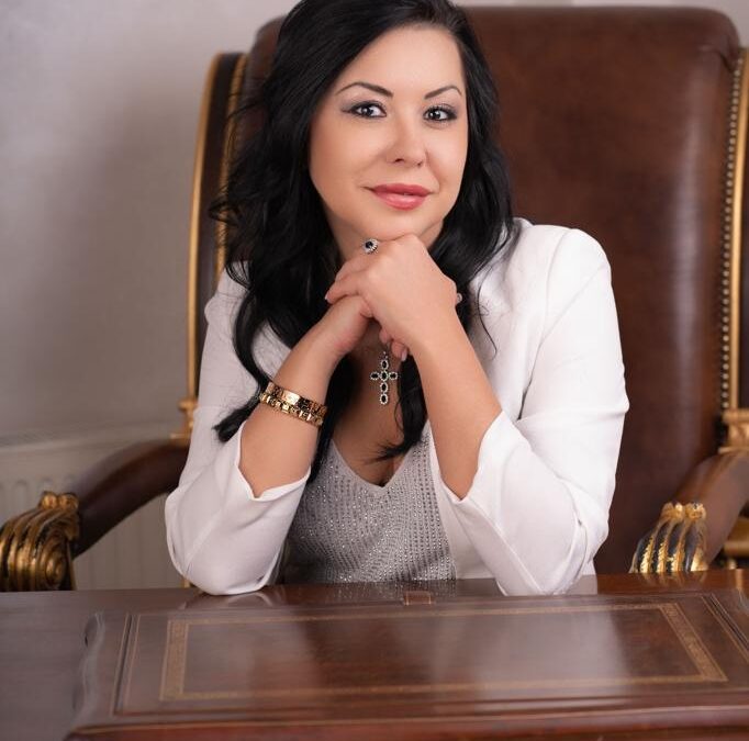 Andreea Negru, ADAA: România poate deveni un leader incontestabil în dezvoltarea economiei verzi, cu un focus susținut pe investiții în energie regenerabilă și eficiență energetică  | InvesTenergy