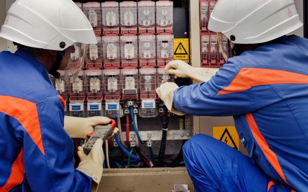 Consum ridicat de energie electrică în zona Bucureștiului, cu 59% peste cel normal. E-Distribuție se mobilizează suplimentar în teren