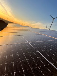 eoliene-fotovoltaice-1-225×300