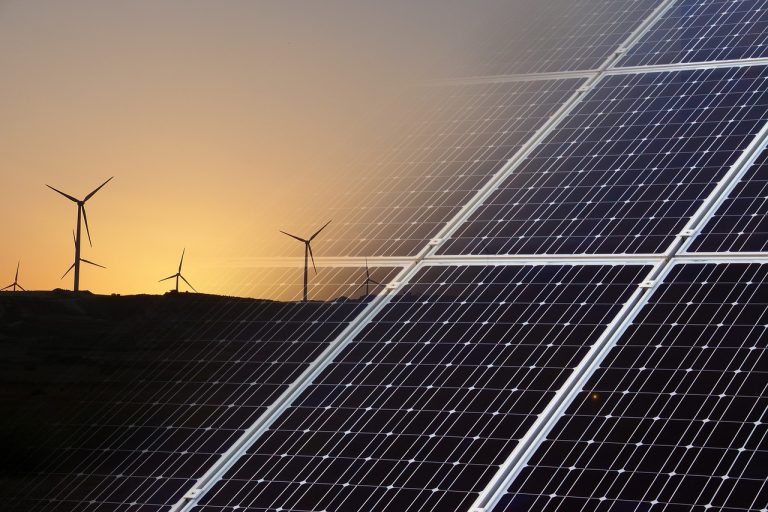 Energia regenerabilă și eficiența energetică – Comisia Europeană îndeamnă insistent România, Ungaria și Croația să prezinte rapoarte privind îndeplinirea obiectivelor pentru 2020
