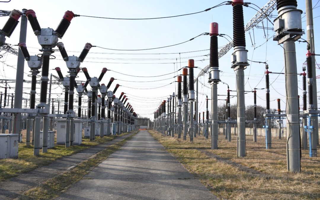 România a devenit exportator net de energie electrică, cu volume mari – producția a crescut, consumul a scăzut
