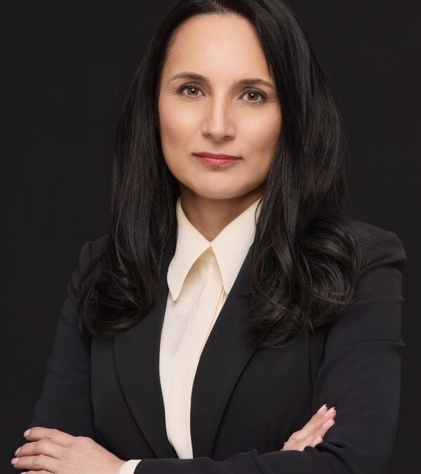 Parapet anunță numirea Roxanei Gureanu în funcția de Chief Executive Officer și un portofoliu de peste 1 GW, în acest an