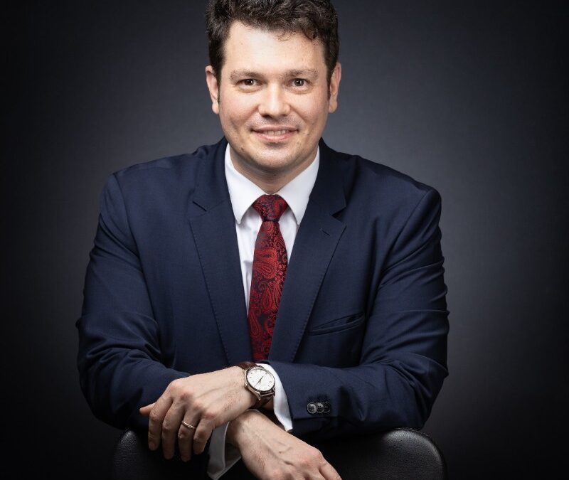 Cosmin Ghiță (Nuclearelectrica), inclus în promoția 2026 a Tinerilor Lideri Globali ai Forumului Economic Mondial