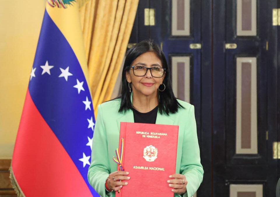 Venezuela discută cu Siemens şi General Electric pentru îmbunătăţirea reţelei electrice