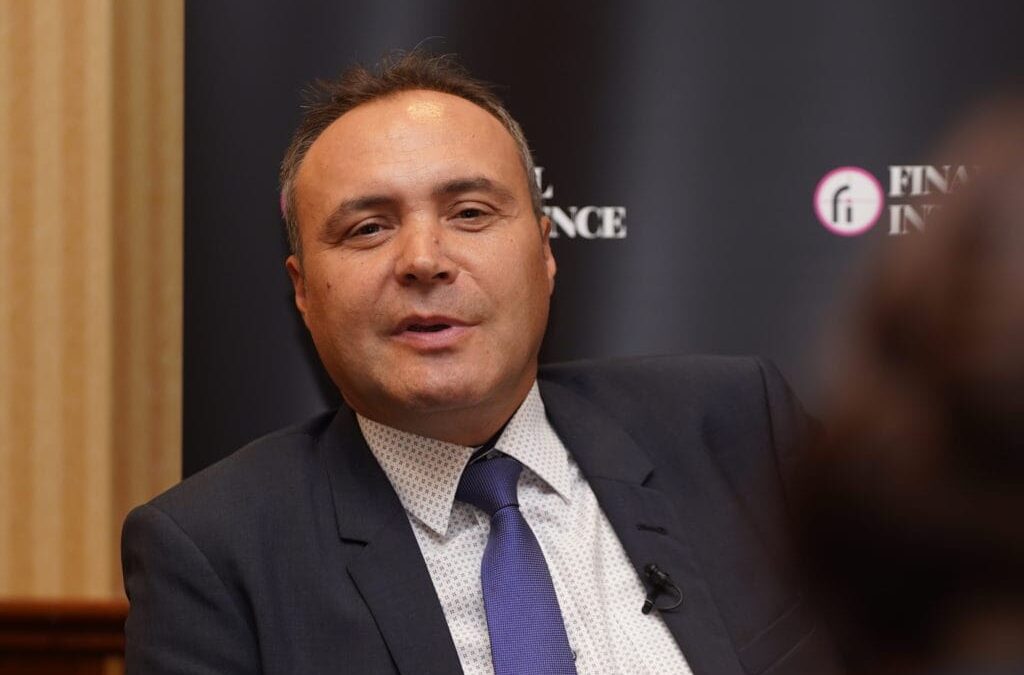 Șase crize mondiale care se anunță, dacă Strâmtoarea Hormuz rămâne blocată (Dumitru Chisăliță)