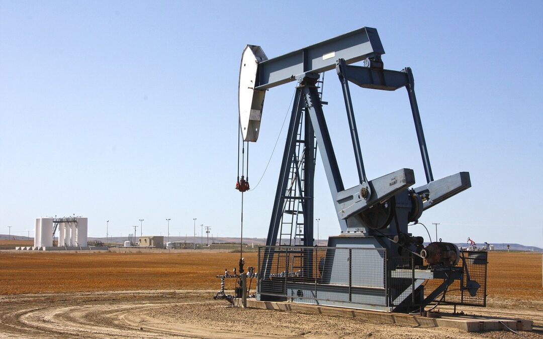 Petrolul se scumpește, în contextul în care Trump avertizează că „ceasul ticăie” pentru Iran, alimentând temerile de escaladare a conflictului