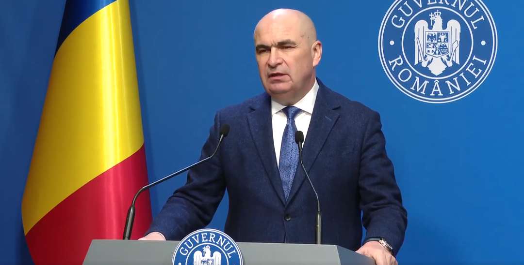 Bolojan şi operatorii de pe piaţa carburanţilor au discutat despre posibilitatea unor noi intervenţii legislative
