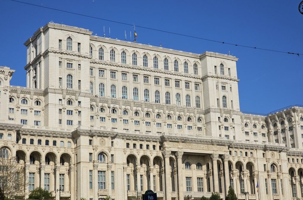 Camera Deputaţilor/Mărirea avansului de la 40% la 60% din decontările către furnizorii de energie şi gaze naturale, aprobată