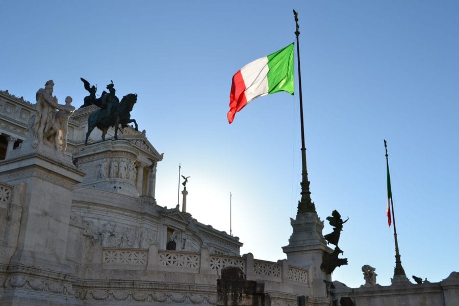 Italia vrea să păstreze hidrocentralele sub control naţional
