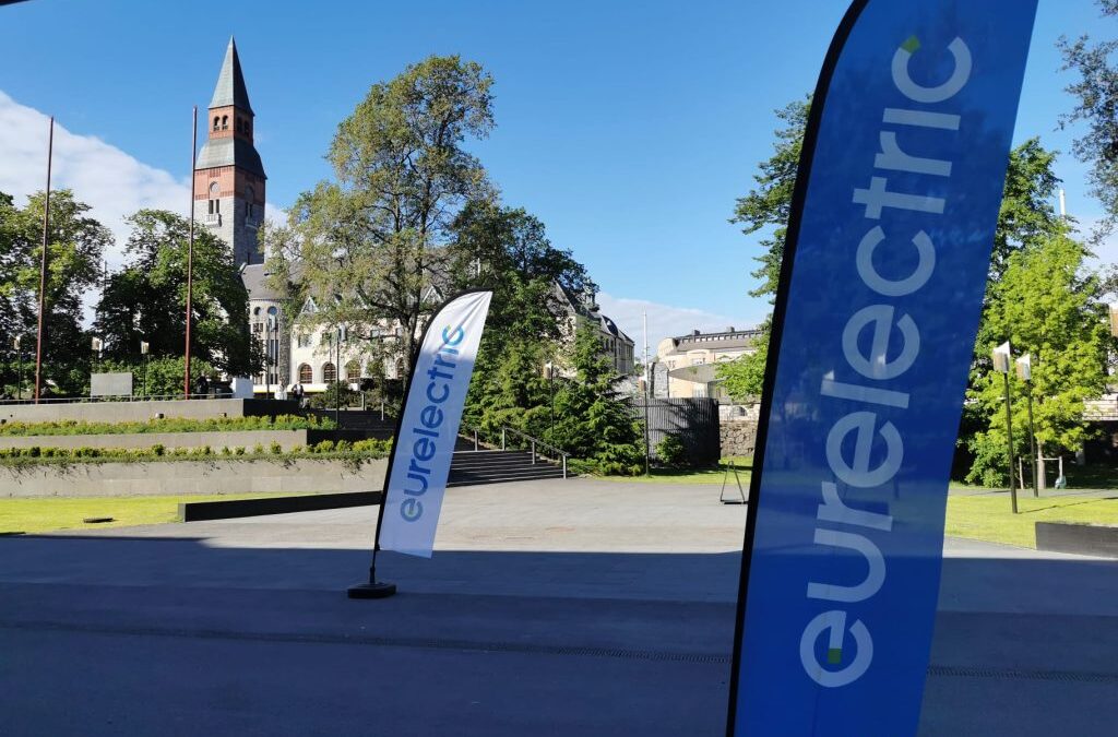 Sistemul de energie electrică al Europei a făcut față șocurilor energetice din 2026, dar stocarea și flexibilitatea trebuie să recupereze decalajul (Eurelectric)