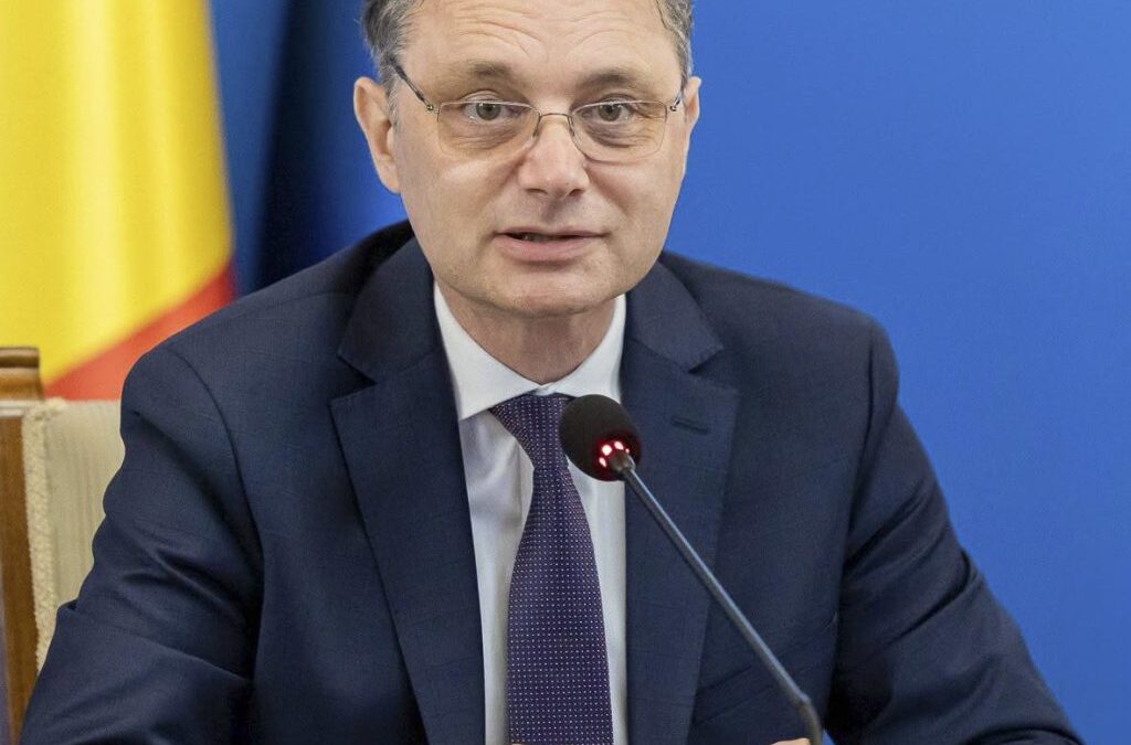 Niculescu: Vom prelungi cu încă trei luni aplicarea măsurilor pentru limitarea majorărilor la preţul motorinei